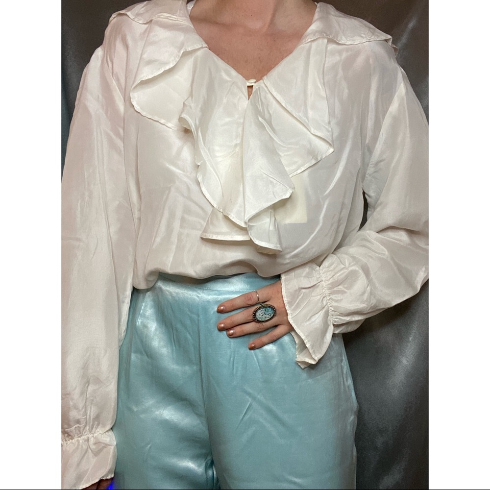NWT Beautiful Silk Blouse